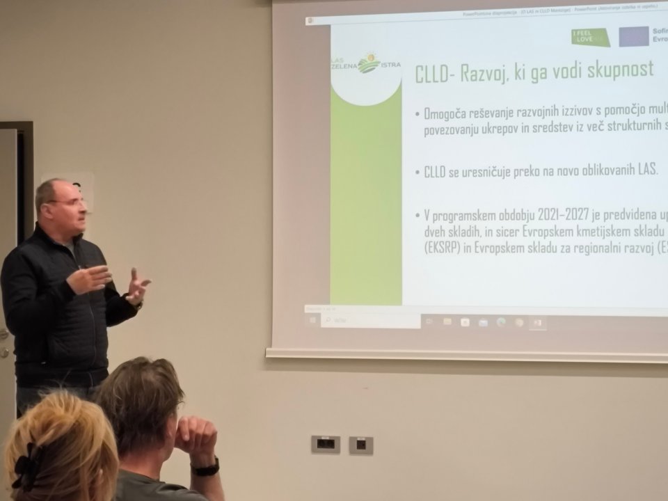 FOTO: Tematska delavnica v Izoli